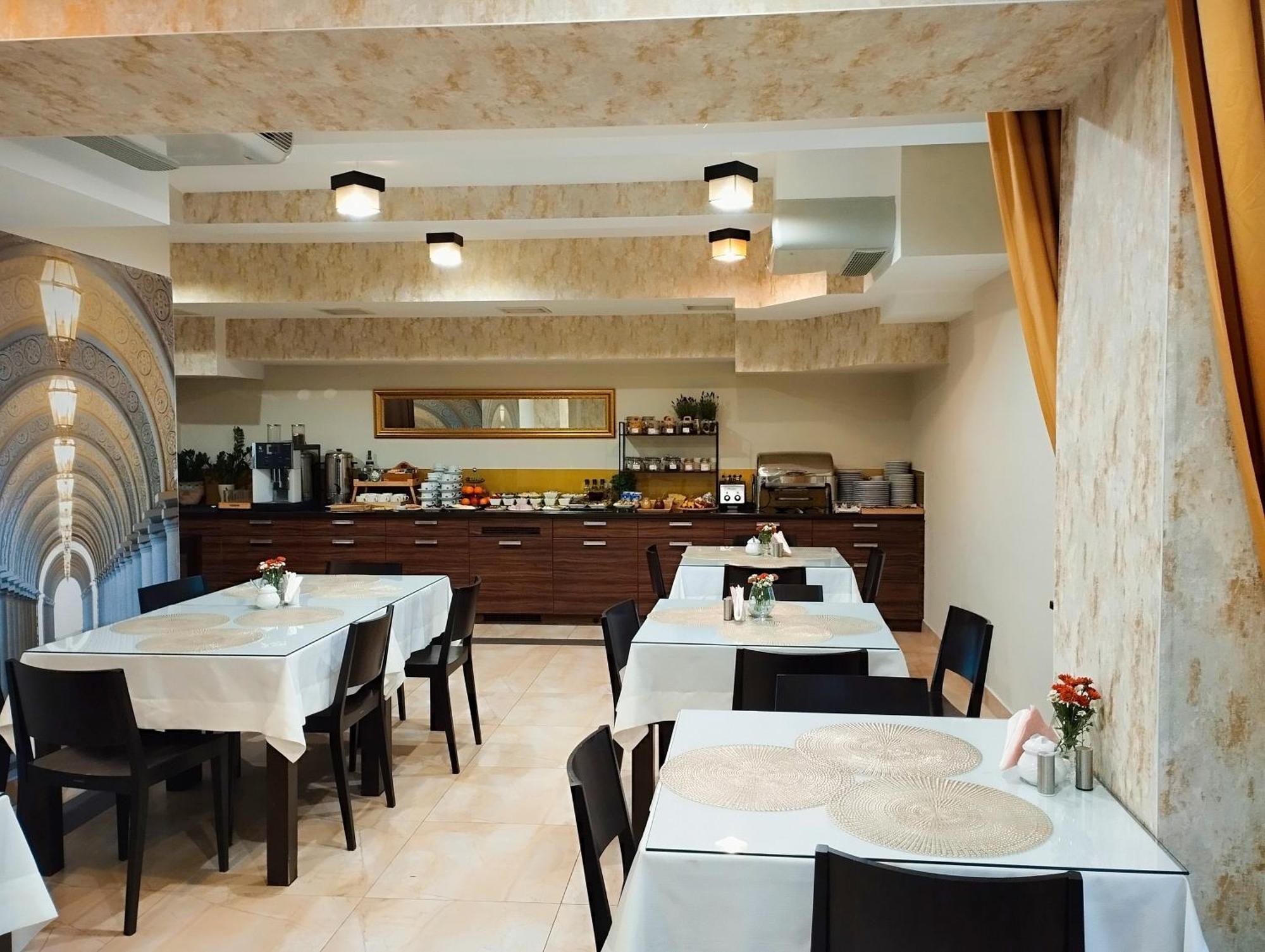 Hotel Gal Tarnow Extérieur photo