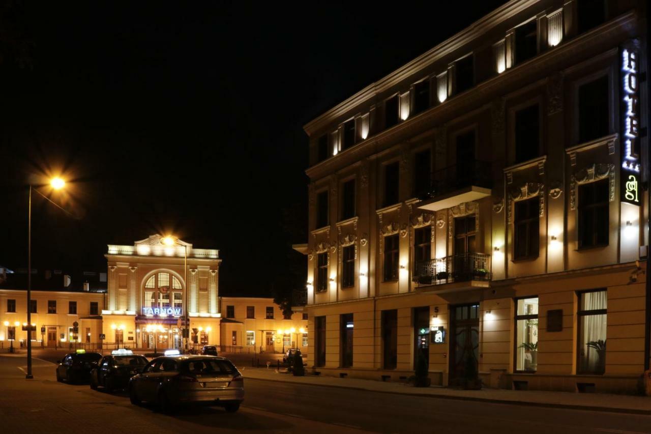 Hotel Gal Tarnow Extérieur photo