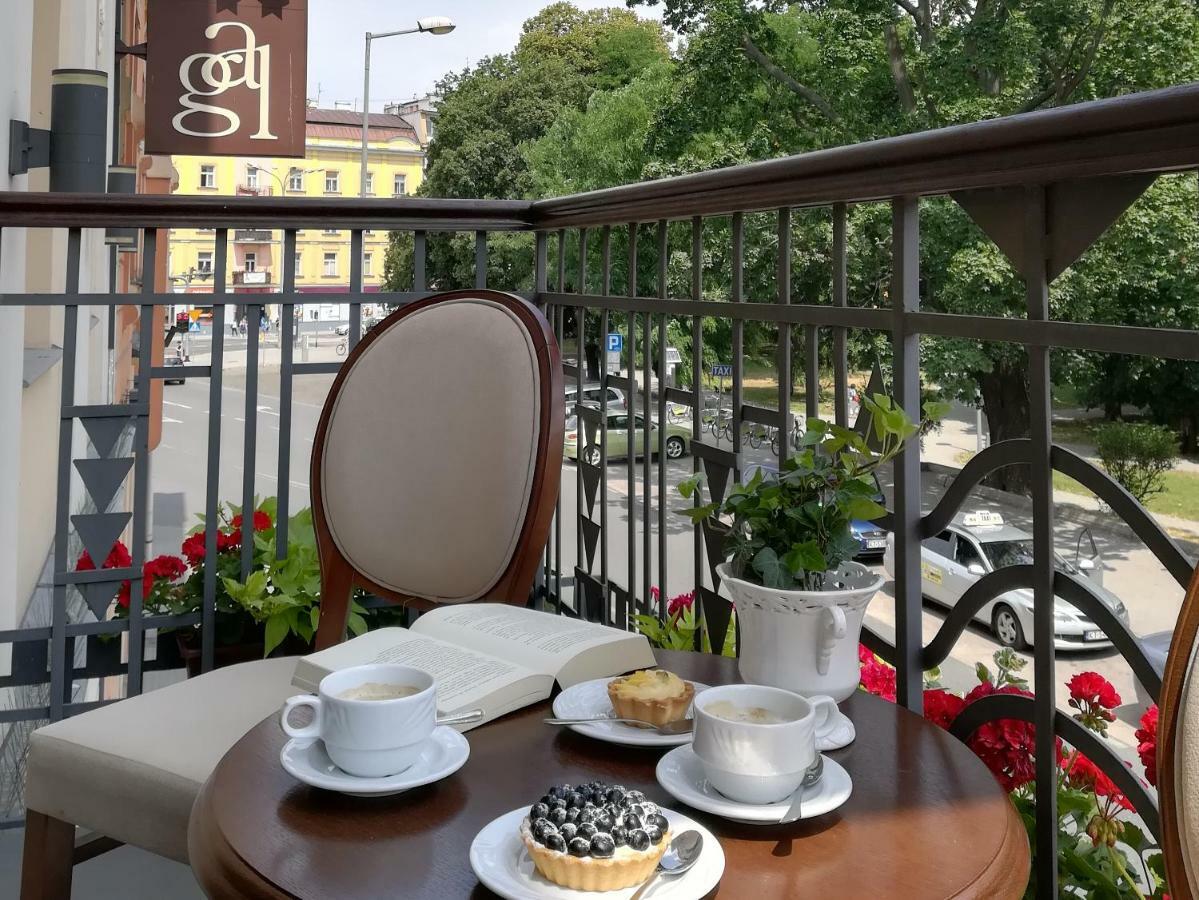 Hotel Gal Tarnow Extérieur photo